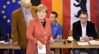 Merkel de Oyunu Kullandı