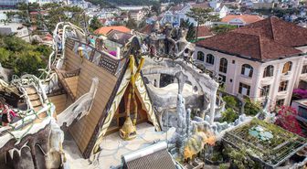 İçi Çılgınlıklarla Dolu: Crazy House