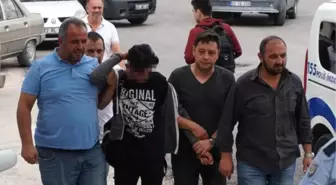 Polisi Görünce Motosikleti Bırakıp Koşarak Kaçmak İstedi