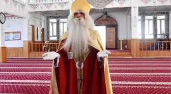 Alman Noel Baba, Camide Dua Edip Barış Diledi