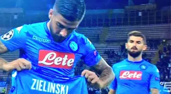 Napoli'li Insigne, Sakatlanan Arkadaşına Jest Yapmak İsterken Yanlış Forma Kurbanı Oldu