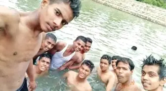 Arkadaşlarının Boğulduğunu Çektikleri Selfiede Gördüler