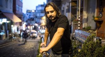 Behzat Ç.'nin Yazarı Emrah Serbes, İki Kişiyi Öldürdüğü Kazayı İtiraf Etti: Teslim Oluyorum
