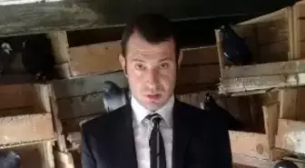 Kuşların Yanına Kravatsız Girmiyor