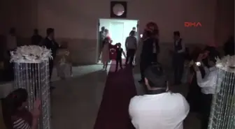 Zonguldak Uzman Çavuş, Düğününde Üniformasını Giydi