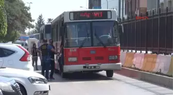 Adana Uyuşturucu Tacirleri Belediye Otobüsüyle Adliyeye Götürüldü