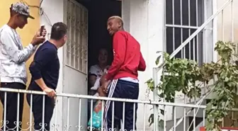 Beşiktaşlı Talisca, İstanbul'da Sokaklara İnip İhtiyaç Sahiplerine Yardım Etti