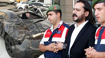 Emrah Serbes'in Aracının Yanında Bulunan Alkol Kutusu İncelenecek