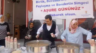 Doğankent'te Aşure Dağıtıldı