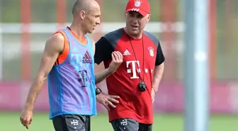 Bayern Münihli Robben, Ancelotti'yi Eleştirdi: Oğlumun Takımı Daha İyi Antrenman Yapıyordu