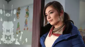 Neslihan Atagül'ün Öğretmeniyle Fotoğrafı Olay Oldu: Lise Aşkı Sandılar