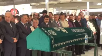 Cumhurbaşkanlığı, Eyüp Sultan'da Aşure Dağıttı