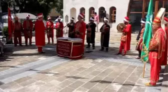 Cumhurbaşkanlığı, Hatay'da Aşure Dağıttı