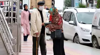 Zabıta Dilenci Kılığına Girdi, 1 Ayda Nasıl Araba Parası Kazanılacağını Gösterdi