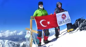 İzmirli Dağcı, Tanrı Dağı Zirvesine Çıkan İlk Türk Oldu