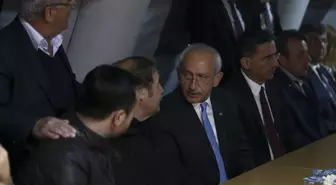 Kılıçdaroğlu'ndan Şehit Ailesine Taziye Ziyareti