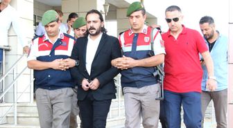 Emrah Serbes, Kan Tahlilinden Kaçmak İçin Bile Senaryo Yazmış