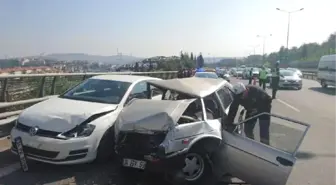 Köprü Çıkışında Trafik Kazası: 2 Yaralı