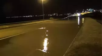 Ayvalık'ta Gönül Yolu Sular Altında Kaldı