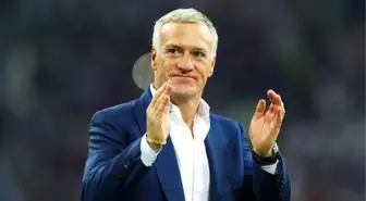 Deschamps Tarihe Geçti