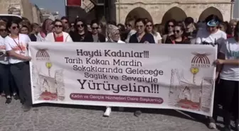 Mardin'de Kadınlar Tarihi Sokaklarda Sağlık İçin Yürüdü