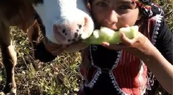 Sena, Yeni Fotoğraflarıyla Sosyal Medyanın Gündeminde