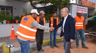 Altıeylül'de Asfalt Çalışmaları Devam Ediyor