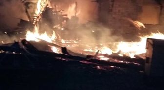 Bolu'da Çıkan Yangında 2 Ev Kül Oldu
