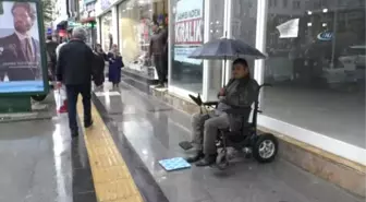 Engelli Vatandaş Tartıcılık Yaparak Ailesine Destek Olmaya Çalışıyor