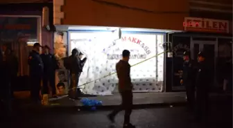 Erzurum - Muhtar Kuaför Salonunda Kurşun Yağdırdı