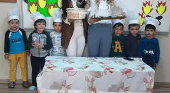 Geleneklerine Bağlı Nesiller Yetişiyor