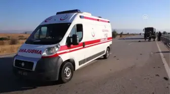 Kula'da Trafik Kazası: 1 Ölü, 1 Yaralı
