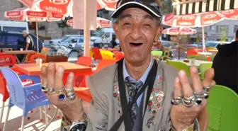 Simavlı Ahmet İlkılıç, 30 Adet Rozet, 30 Adet Yüzük ve 6 Adet Saat Kullanıyor