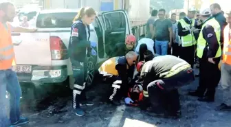 Kaza Yapan Tırı Kaldırma Çalışmalarında Kaza: 1 Ağır Yaralı