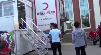 Üniversite Öğrencilerden Rekor Kan Bağışı