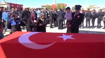 Aksaray Kız Kaçırma Olayında Şehit Olan Polis Memuru, Aksaray'da Toprağa Verildi