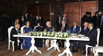 Nikahlarına Devletin Zirvesi Şahitlik Etti