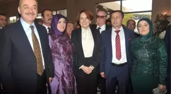 Nihak Şahidi Olan Meral Akşener: Sünnette İktidar Olmuştuk, Düğünde İki Katını Bekliyorum