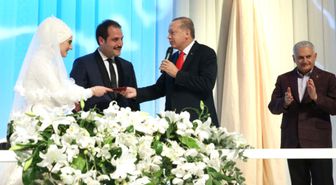 Erdoğan, Programlarının Sunucusunu Nikahta Yalnız Bırakmadı!