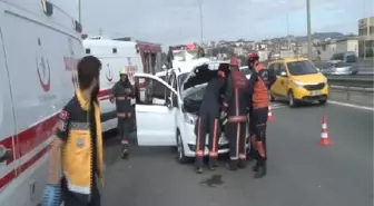 Tem'de Trafik Kazası 3 Yaralı