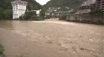 Borçka'da Sağanak Dere Taşkınlarına Yol Açtı (3)