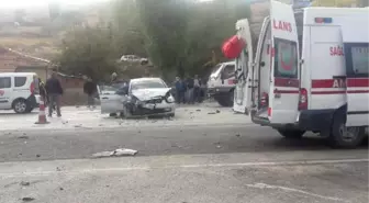 Elmadağ'da Zincirleme Kaza: 2 Ölü, 8 Yaralı