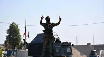 Kerkük Valiliği Çatışma Olmadan Ele Geçirildi, Binaya Irak Bayrağı Çekildi