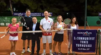 Konyaaltı Belediyesi Tenis Turnuvası Başladı