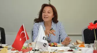 Hintli Traktör Deviyle Birleşmişlerdi, Şimdi Hedef Büyüttüler