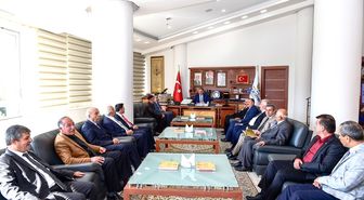 Belediye Başkanı Ahmet Çakır Muhtarlarla Buluştu