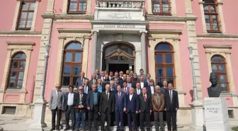 Muhtarlardan Edirne Belediyesi'nde Biraraya Geldi