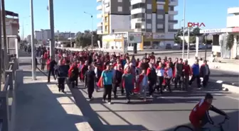 Antalya Kumluca'da Cumhuriyet Yürüyüşü Yapıldı