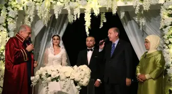 Cumhurbaşkanı Erdoğan, Beşiktaşlı Gökhan Töre'nin Nikah Şahidi Oldu