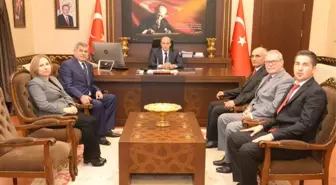 Vali Çiftçi, PTT'yi Ağırladı